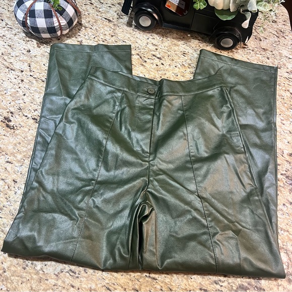 ASOS Green Faux Leather High rise Pleated Pants 6 - Picture 6 of 6